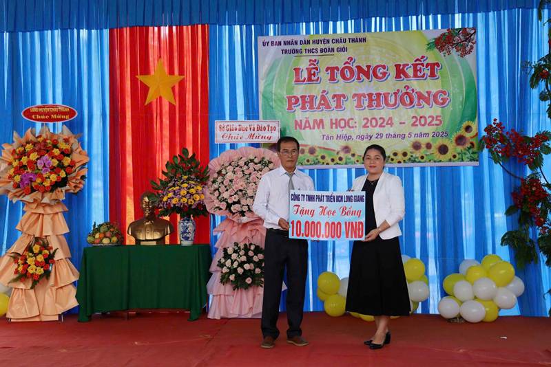 Trao Hoc Bong Thao Sang Uoc Mo 3