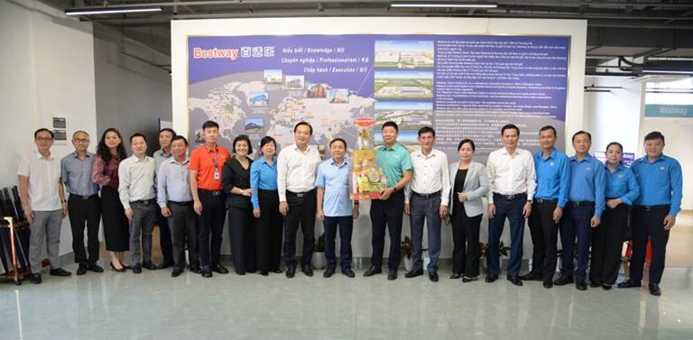 Php Bi Thu Tinh DOng Thap 2026 4